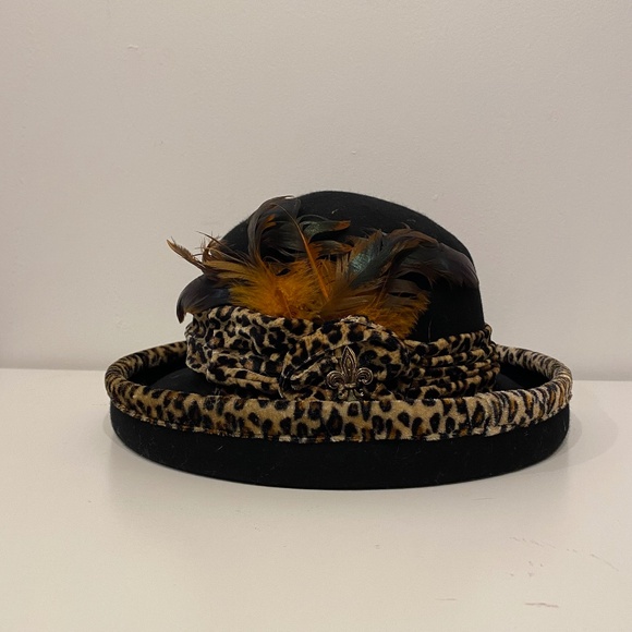 Black and Leopard Women's Bowler Hat with Feathers - Picture 1 of 5